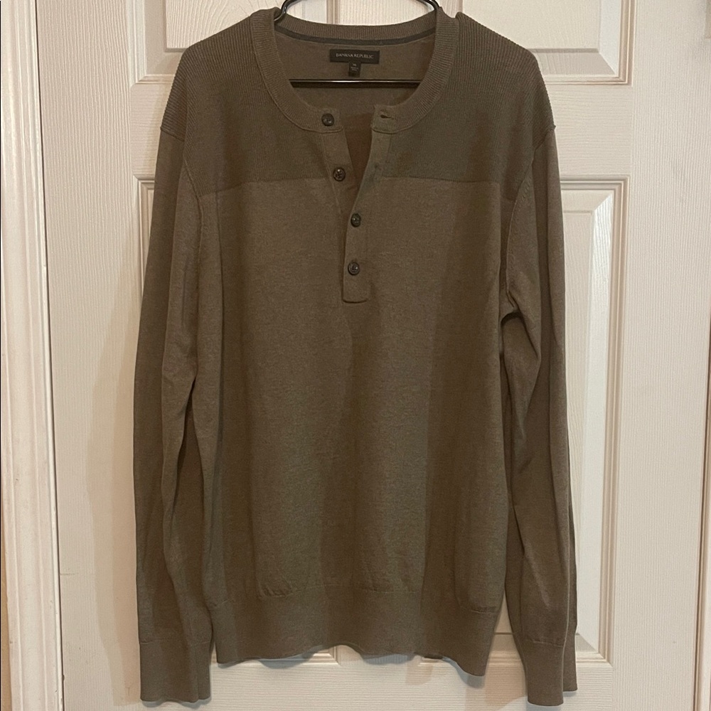 Banana Republic Olive Brown Crewneck Quarter Button Sweater